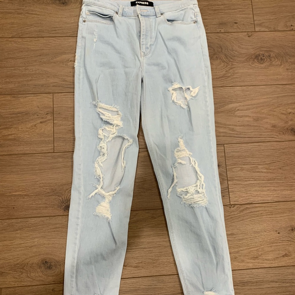 Express light washed ripped mom jeans!! High rise and stretch material